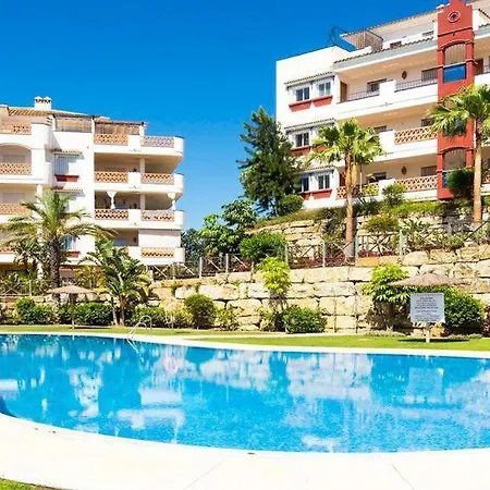 Htl10-island Apartment