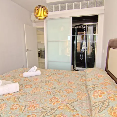 Htl10-island Mijas