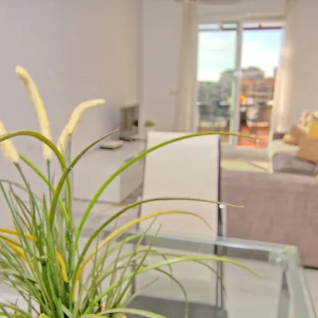 Htl10-island Apartment